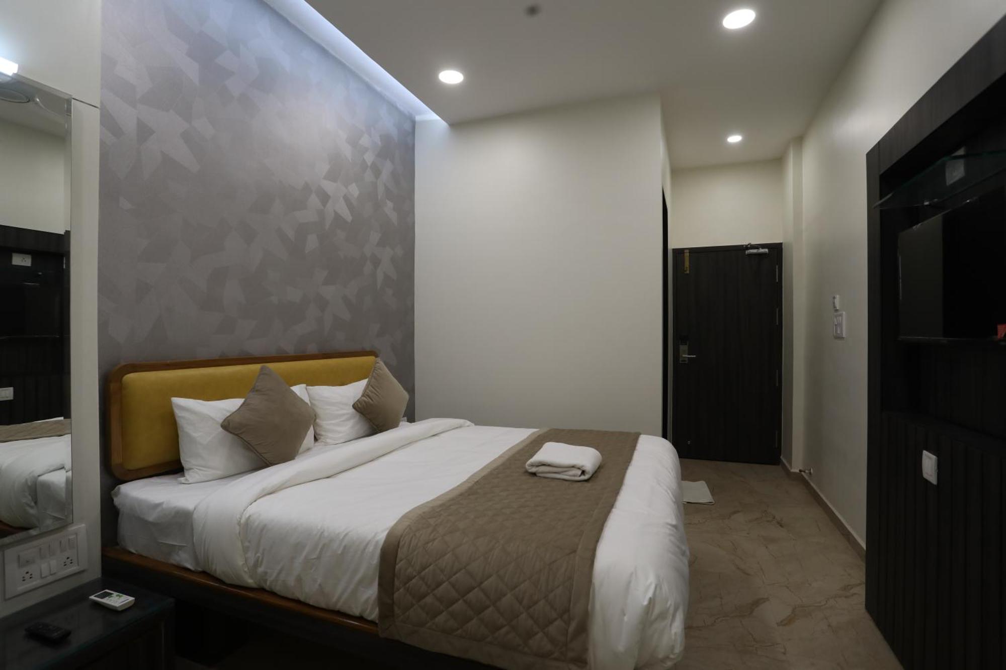 Hotel Ajinkya Palace Αουρανγκαμπάντ Εξωτερικό φωτογραφία